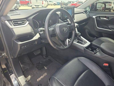2020 Toyota RAV4 XLE Premium