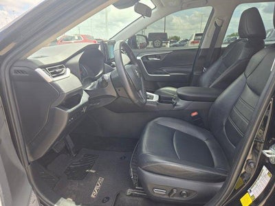 2020 Toyota RAV4 XLE Premium