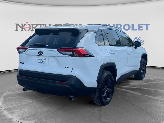 2021 Toyota RAV4 LE