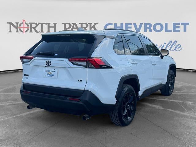 2021 Toyota RAV4 LE