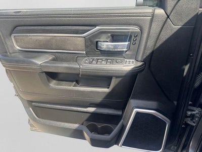 2023 RAM 3500 Laramie Crew Cab 4x4 8' Box