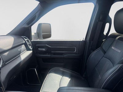 2023 RAM 3500 Laramie Crew Cab 4x4 8' Box