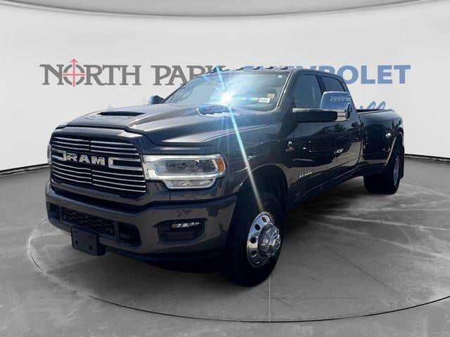 2023 RAM 3500 Laramie Crew Cab 4x4 8' Box