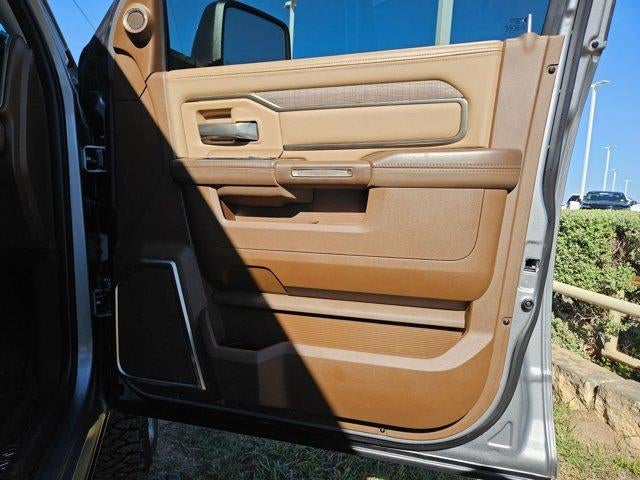 2024 RAM 2500 Limited Longhorn Crew Cab 4x4 8' Box