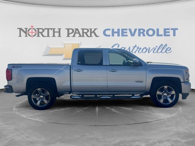 Used 2018 Chevrolet Silverado 1500 LT Z71 with VIN 3GCUKREC9JG326766 for sale in Castroville, TX