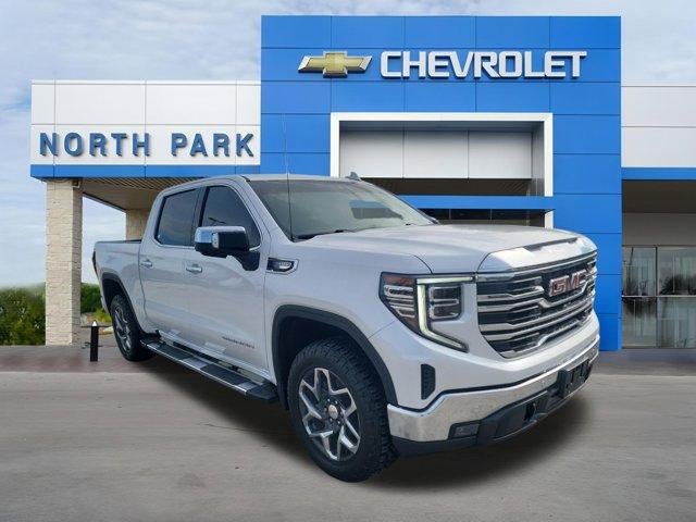 2024 GMC Sierra 2WD Crew Cab Short Box SLT's photo