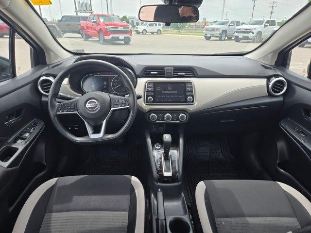 2022 Nissan Versa SV