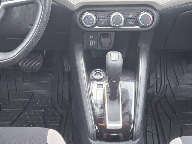 2022 Nissan Versa SV