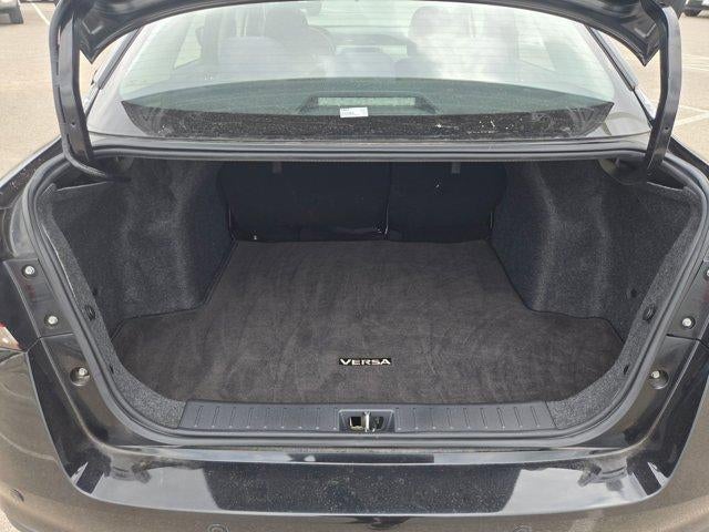 2022 Nissan Versa SV