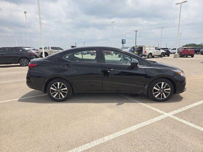 2022 Nissan Versa SV