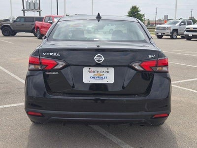 2022 Nissan Versa SV