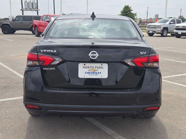 2022 Nissan Versa SV