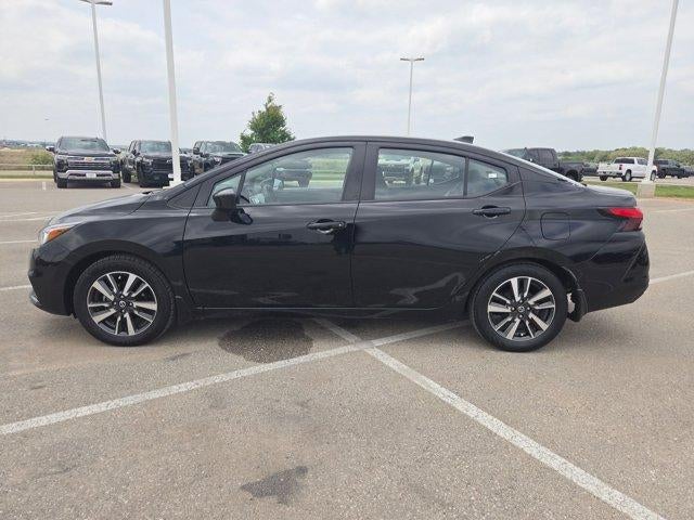 2022 Nissan Versa SV
