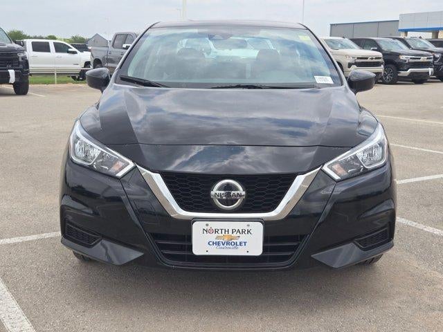 2022 Nissan Versa SV