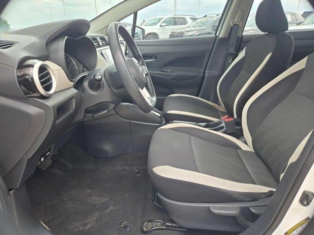 2022 Nissan Versa SV