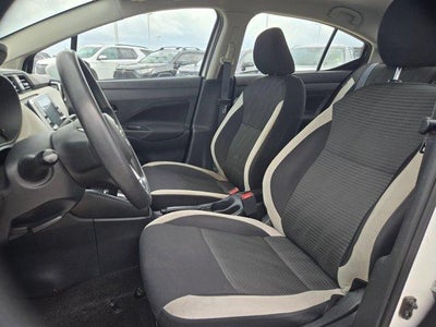 2022 Nissan Versa SV