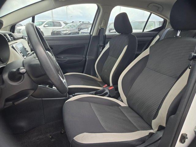 2022 Nissan Versa SV