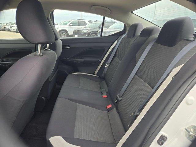 2022 Nissan Versa SV