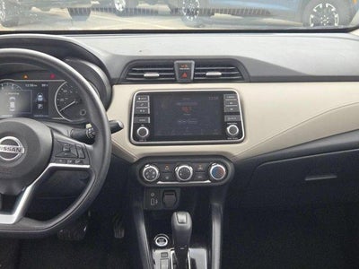 2022 Nissan Versa SV
