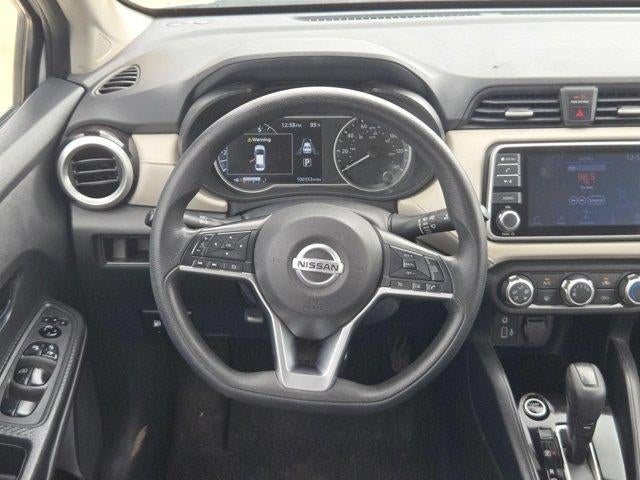 2022 Nissan Versa SV