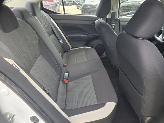 2022 Nissan Versa SV
