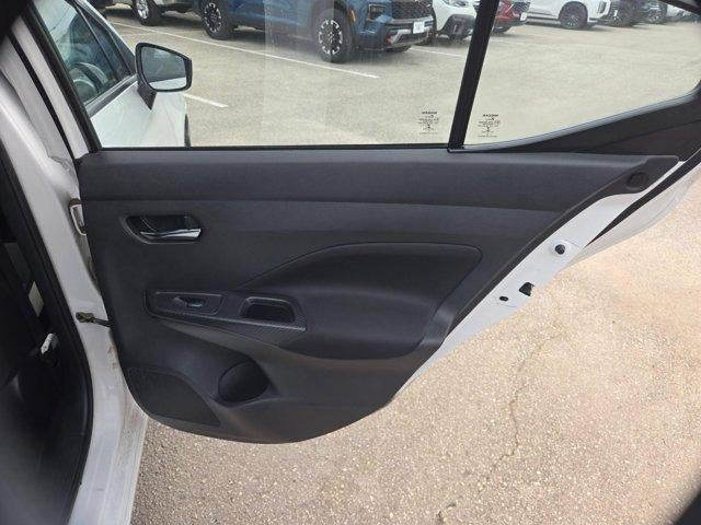 2022 Nissan Versa SV