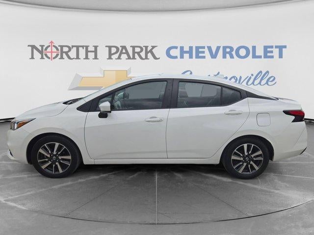 2022 Nissan Versa SV