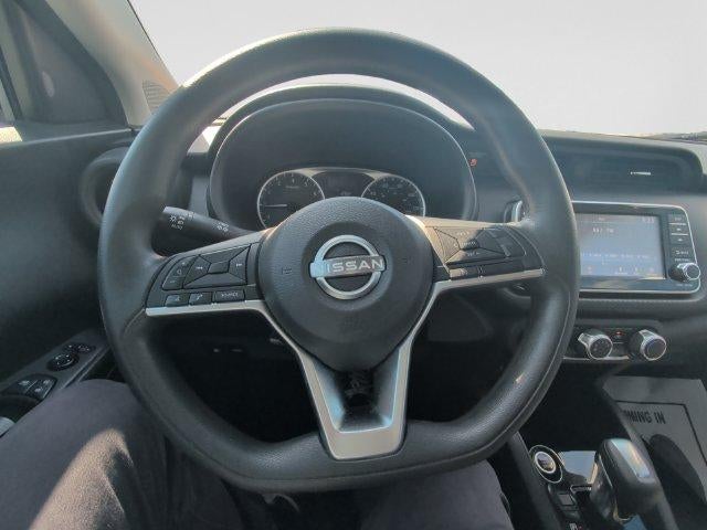 2022 Nissan Kicks S Xtronic CVT