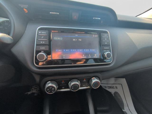 2022 Nissan Kicks S Xtronic CVT