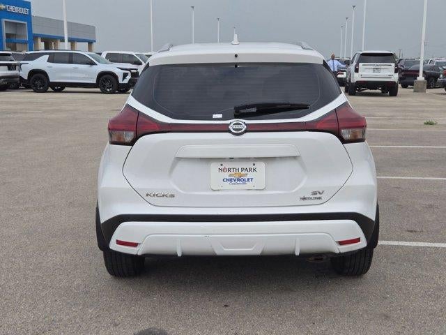 2021 Nissan Kicks SV Xtronic CVT