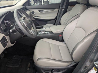 2023 INFINITI QX50 LUXE