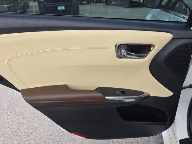 2018 Toyota Avalon XLE