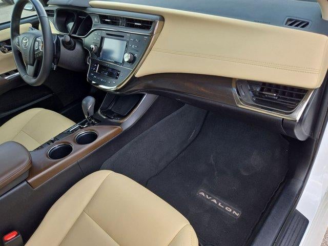 2018 Toyota Avalon XLE