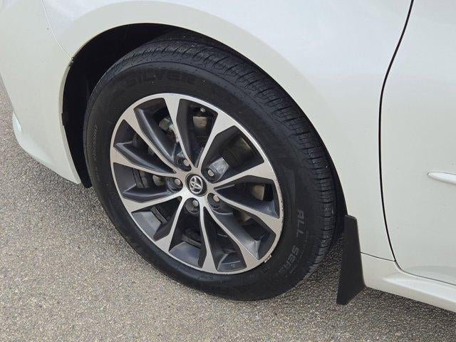 2018 Toyota Avalon XLE