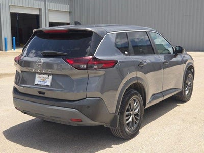 2022 Nissan Rogue S FWD