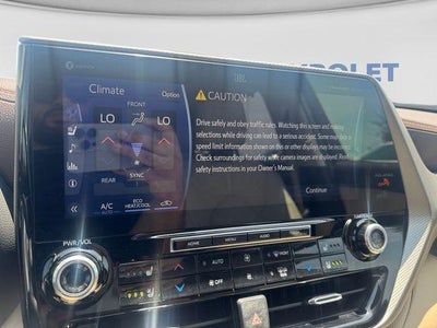 2022 Toyota Highlander Hybrid Platinum