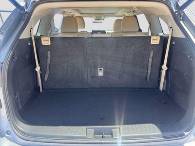 2022 Toyota Highlander Hybrid Platinum