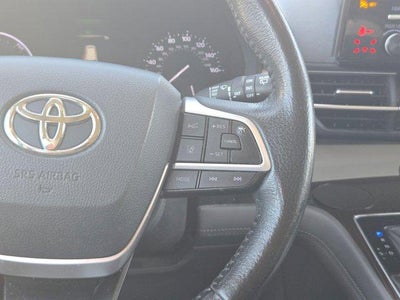 2021 Toyota Sienna XLE