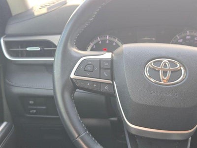 2022 Toyota Highlander LE