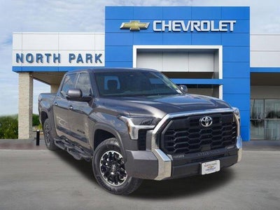2026 Toyota Tundra SR5 CrewMax 5.5' Bed