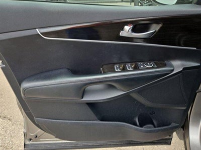 2019 Kia Sorento 3.3L LX