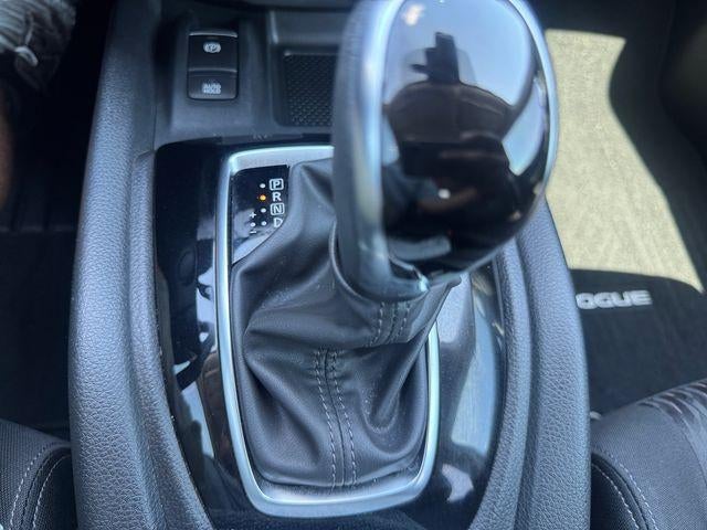 2020 Nissan Rogue SV FWD