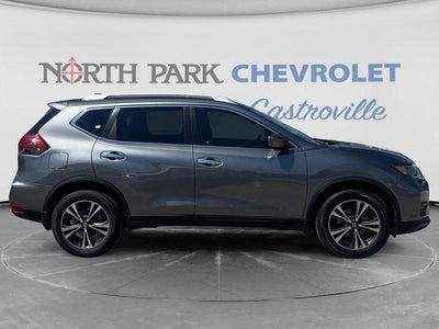 2020 Nissan Rogue SV FWD