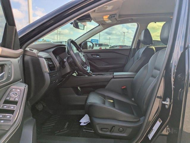 2023 Nissan Rogue SL FWD