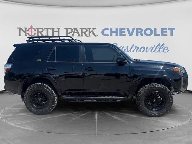 2022 Toyota 4Runner SR5