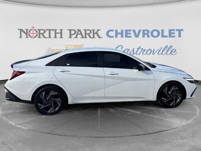 2025 Hyundai Elantra SEL Sport