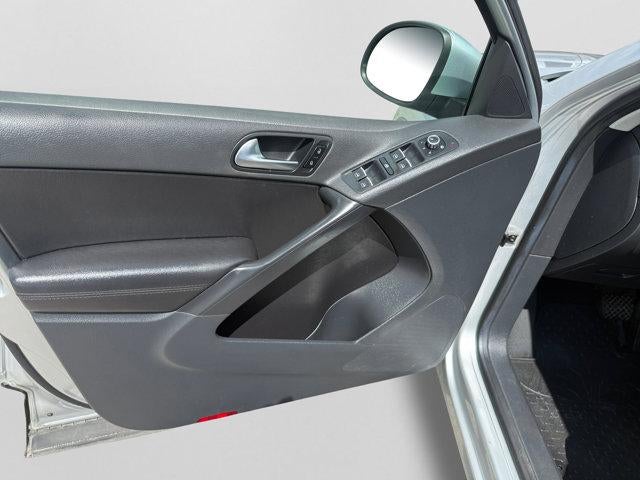2011 Volkswagen Tiguan Base