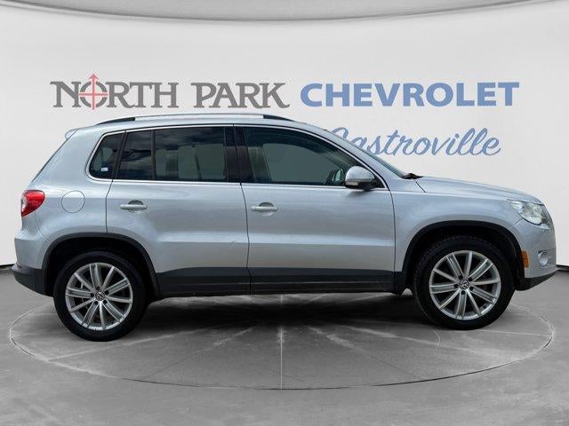 2011 Volkswagen Tiguan Base