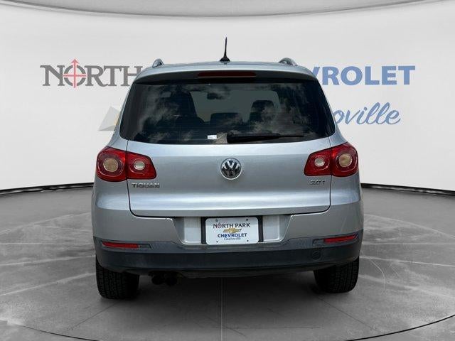 2011 Volkswagen Tiguan Base