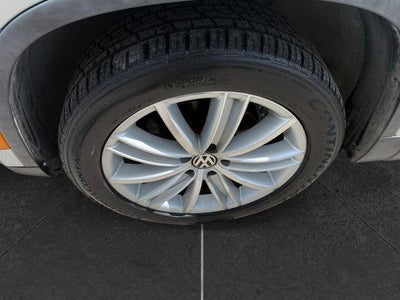 2011 Volkswagen Tiguan Base